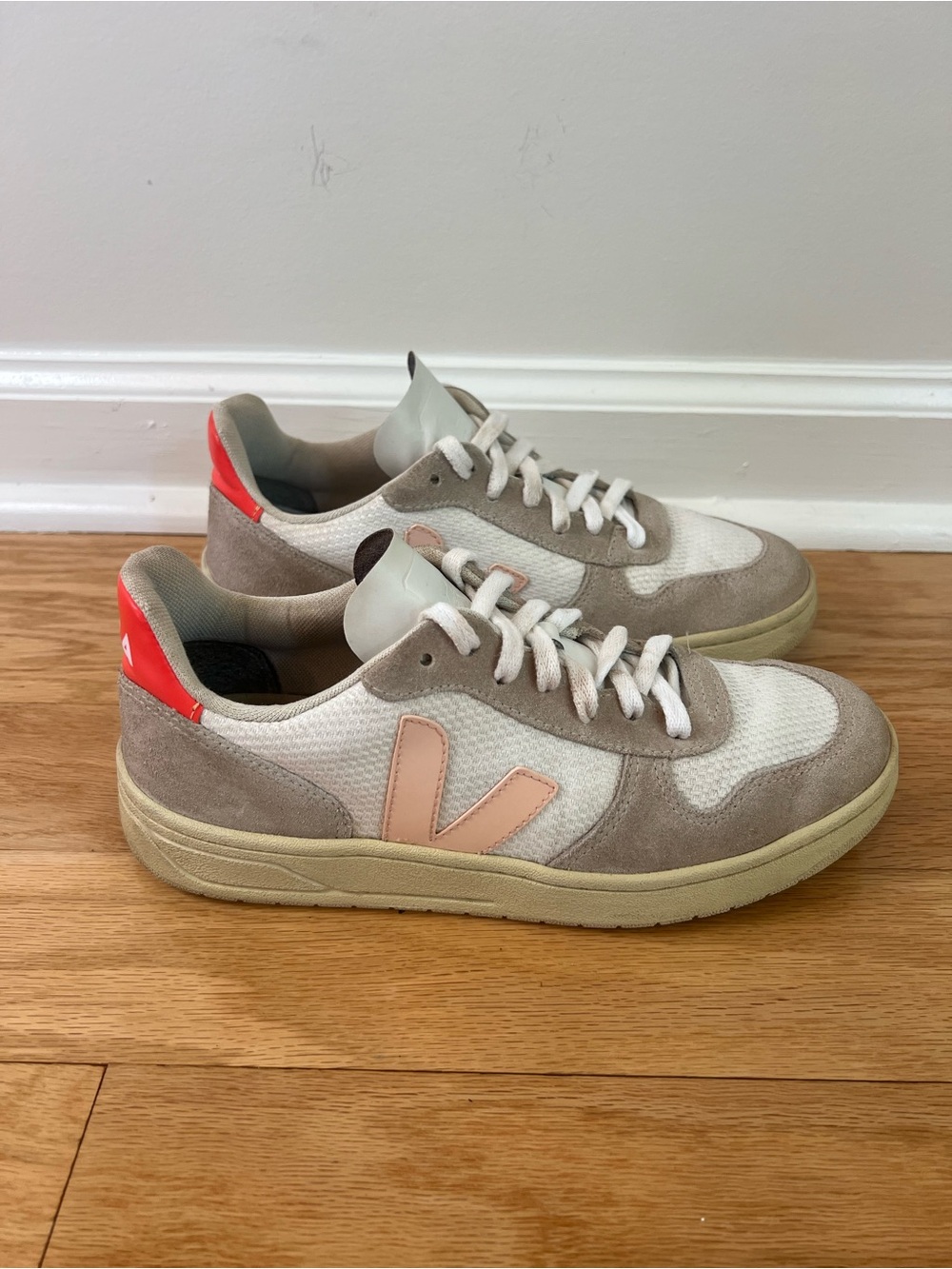 VEJA V-10 Mesh/Suede Low-Top Sneakers in White/Petal Pink/Fuo Orange - Picture 2 of 9